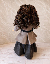 Load image into Gallery viewer, Outlander-Inspired Claire Fraser Outfit for 18-Inch Dolls | Handmade Historical Doll Clothing | Ready to Ship