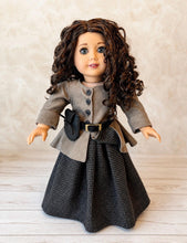 Load image into Gallery viewer, Outlander-Inspired Claire Fraser Outfit for 18-Inch Dolls | Handmade Historical Doll Clothing | Ready to Ship