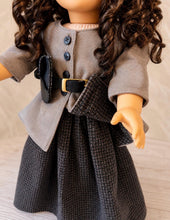 Load image into Gallery viewer, Outlander-Inspired Claire Fraser Outfit for 18-Inch Dolls | Handmade Historical Doll Clothing | Ready to Ship
